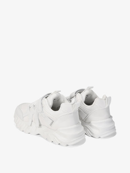 Sports shoes #G494 white