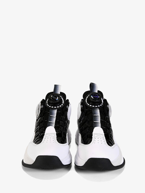 Sports shoes #W2700R black-white